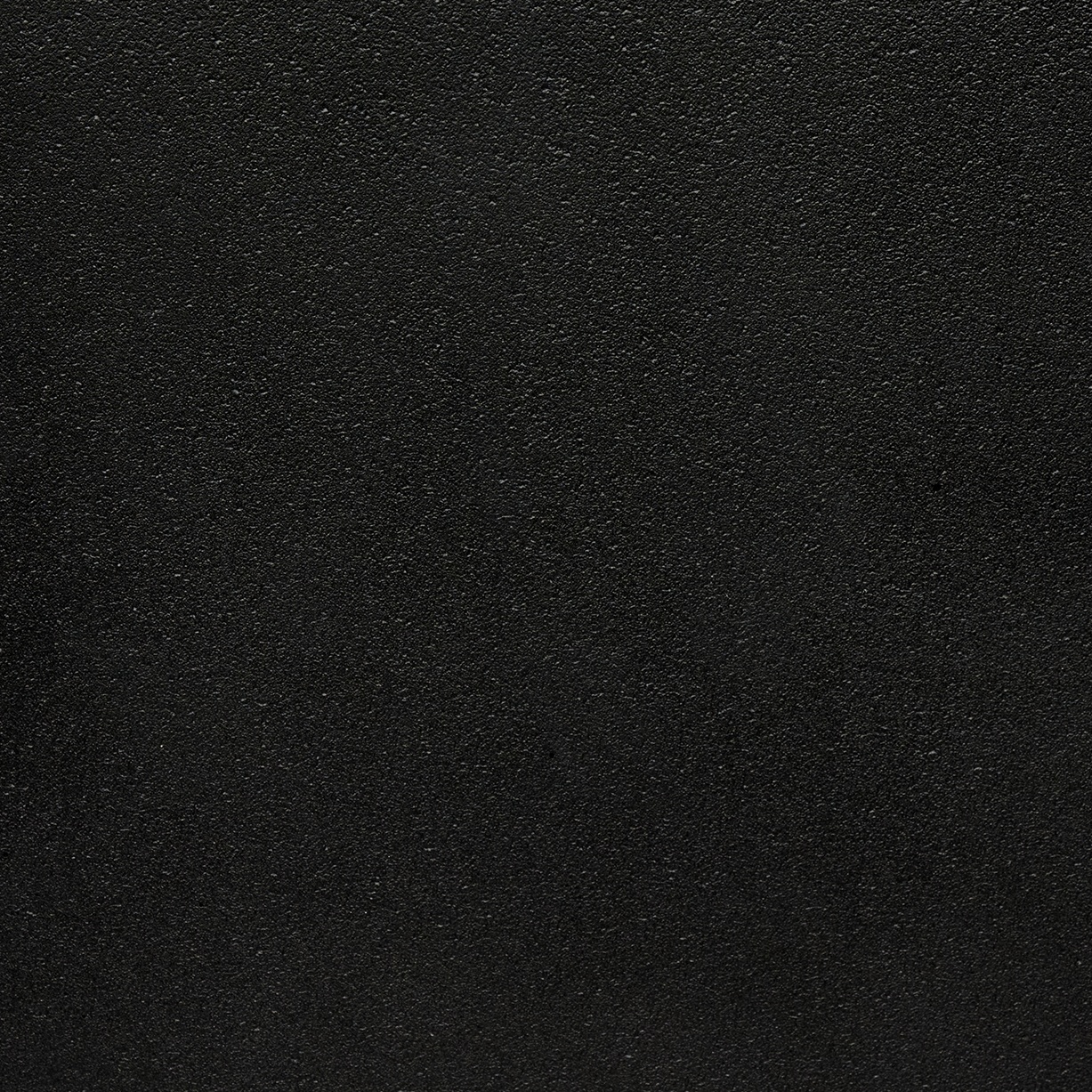 Идеально черный